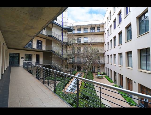 304M² OFFICE FOR SALE IN MELROSE ARCH